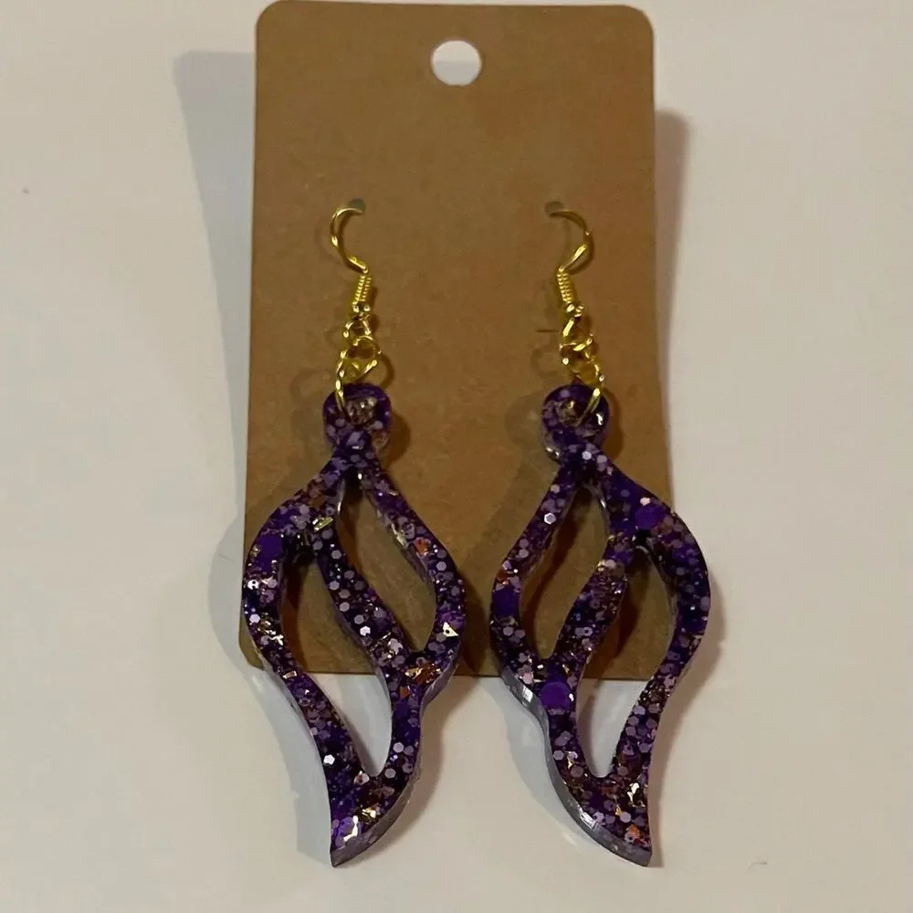 Handmade epoxy resin swirl dangle earrings - super cute purple and gold glitter
